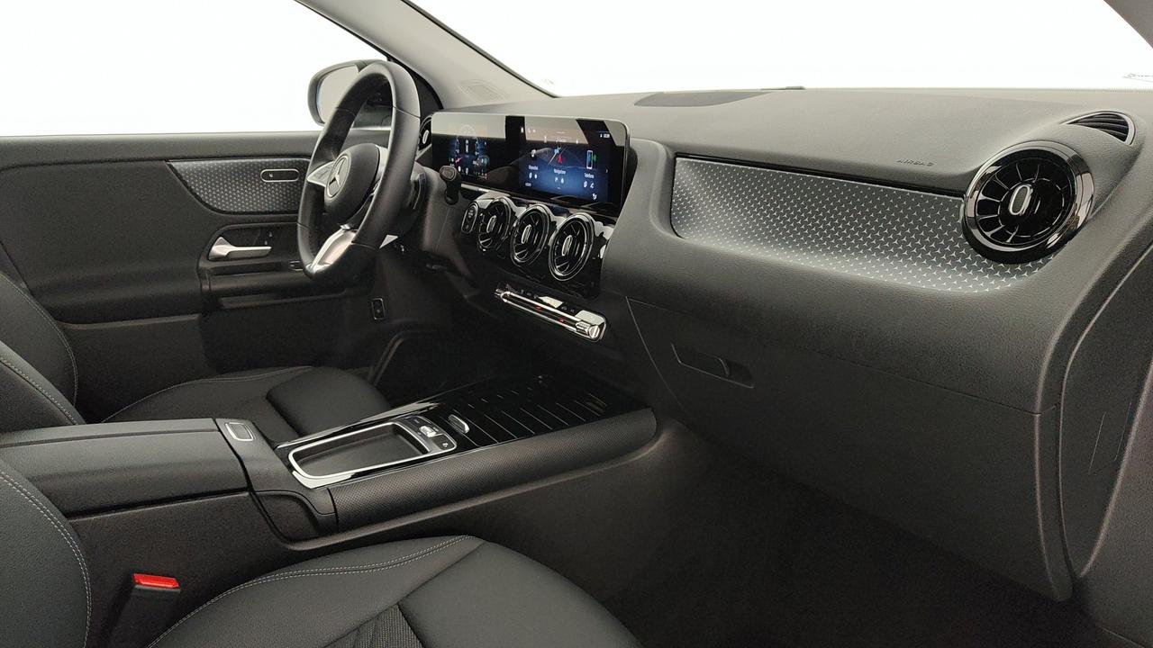 Mercedes-Benz GLA-H247 2023 - GLA 180 d Progressive Advanced auto