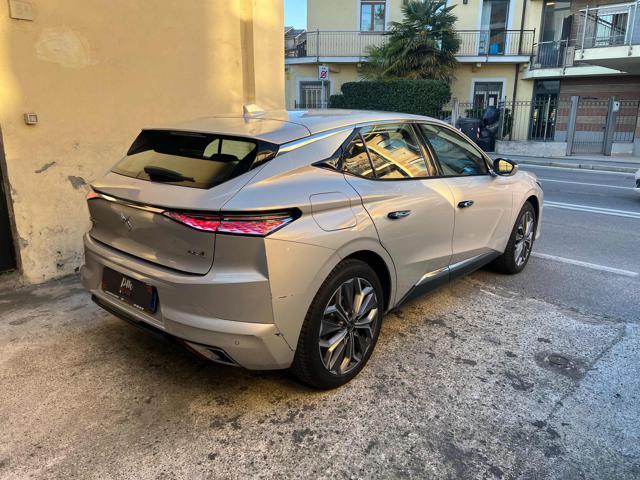 DS AUTOMOBILES DS 4 E-Tense 225 Cross Trocadero