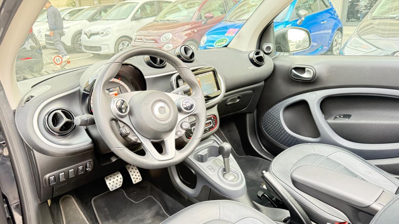 Smart ForTwo 90 0.9 T twinamic cabrio Prime LED NAVI KAMERA JBL PACCHETTO BRABUS PDC