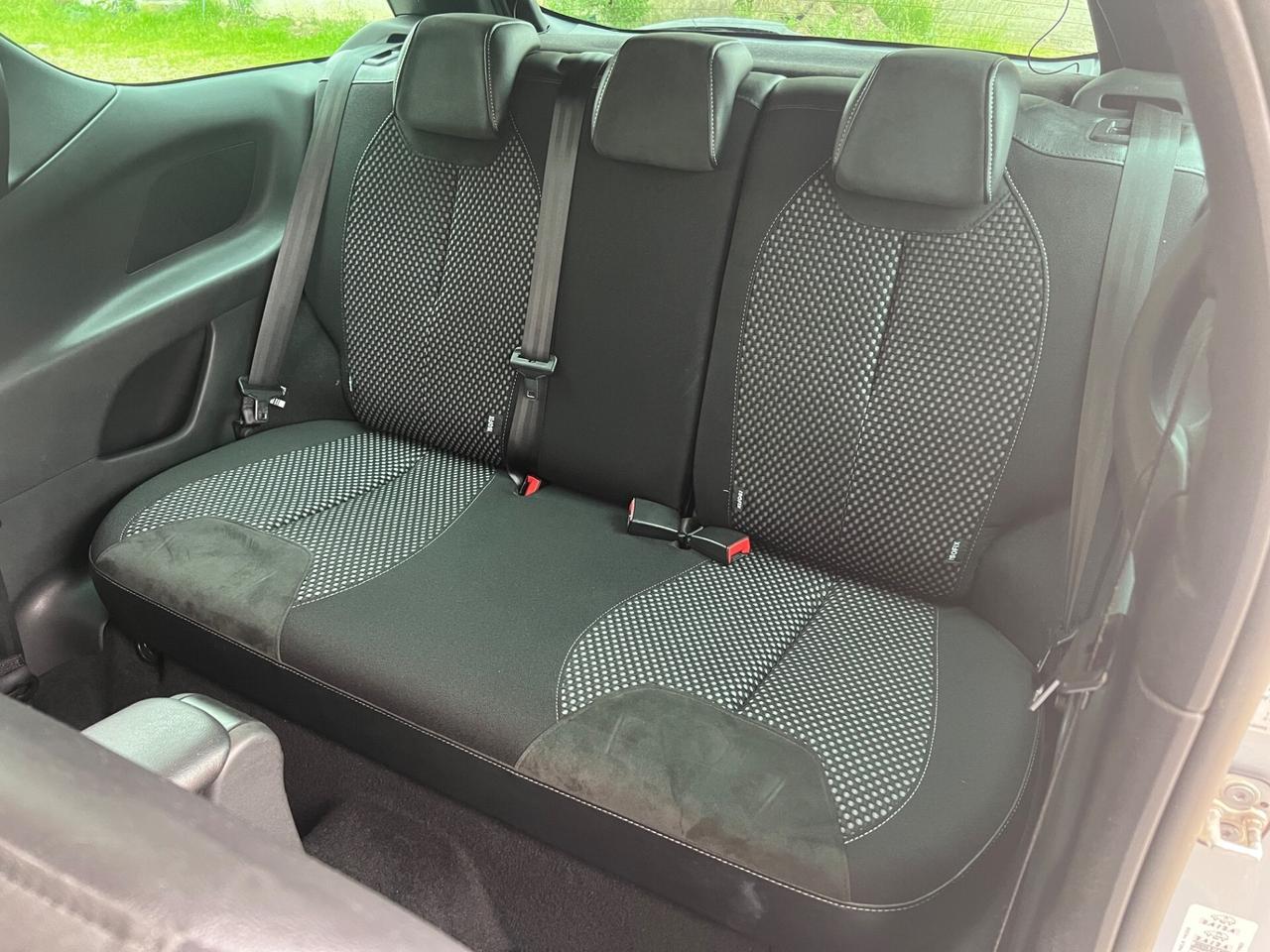 Citroen DS3 1.6 HDi 110 Exclusive SportChic