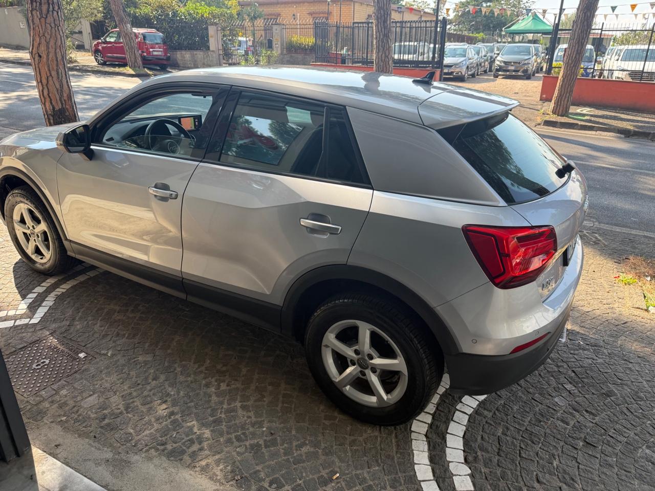 Audi Q2 30 TDI S tronic Business