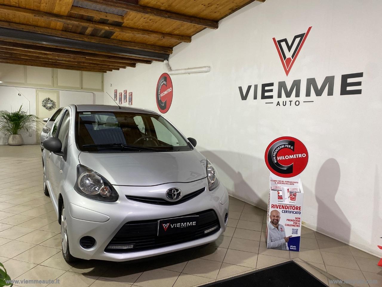 TOYOTA Aygo 1.0 12V VVT-i 5p. Tobasco