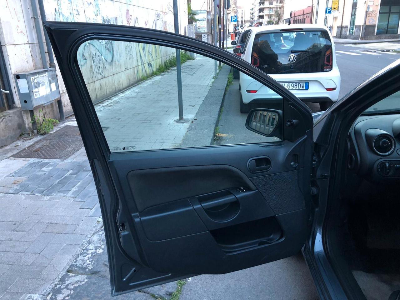 Ford Fiesta 1.4 TDCi 5p. Tecno