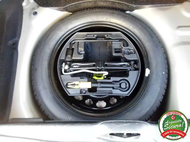 PEUGEOT 208 1.4 8V HDi 68CV 5p. Allure