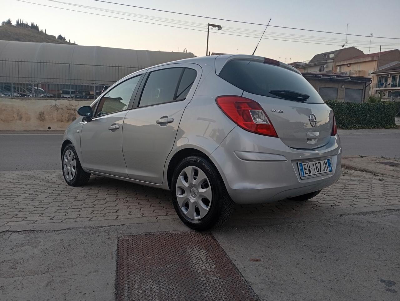 Opel Corsa 1.2 85CV 5 porte GPL-TECH Ecotec
