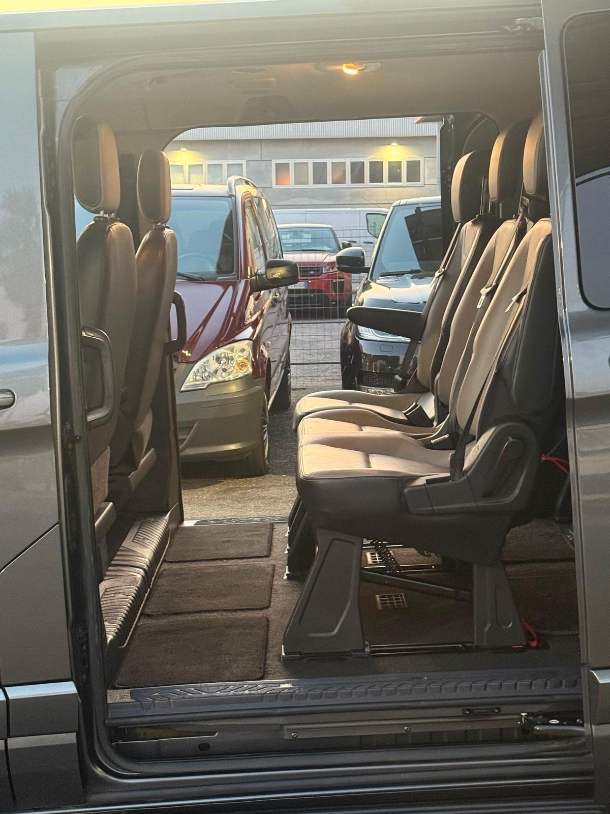 Ford Tourneo Custom 310 2.0 TDCi 170CV automatico 9 posti
