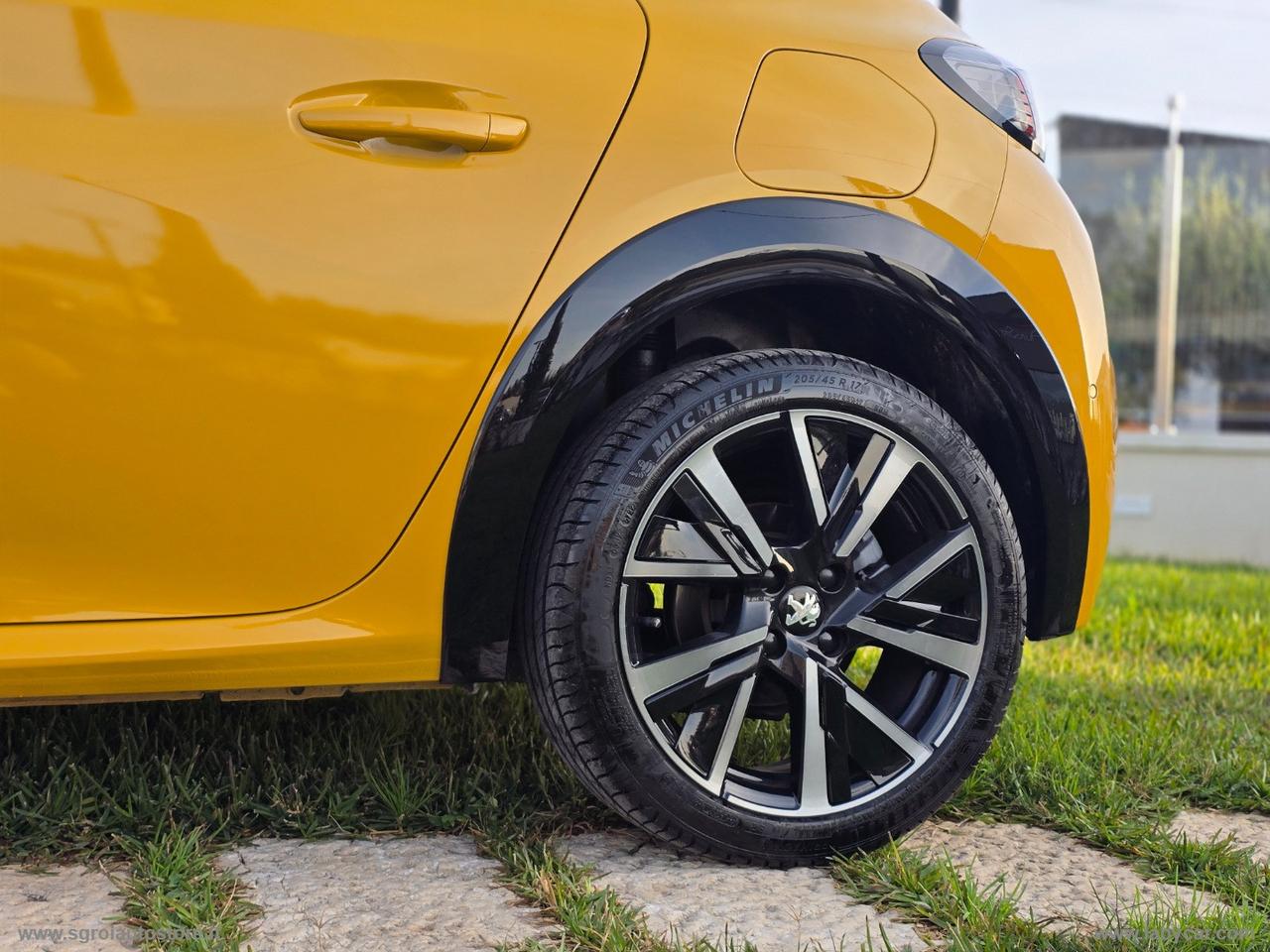 PEUGEOT 208 BENZ. 100CV 5p. GT