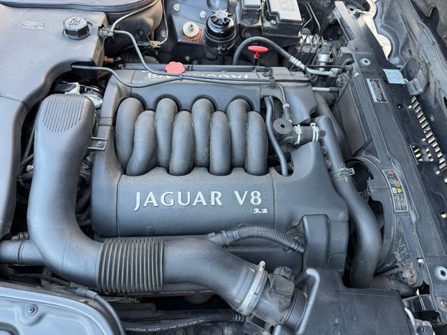 JAGUAR XJ 3.2 cat Executive ISCRITTA ASI