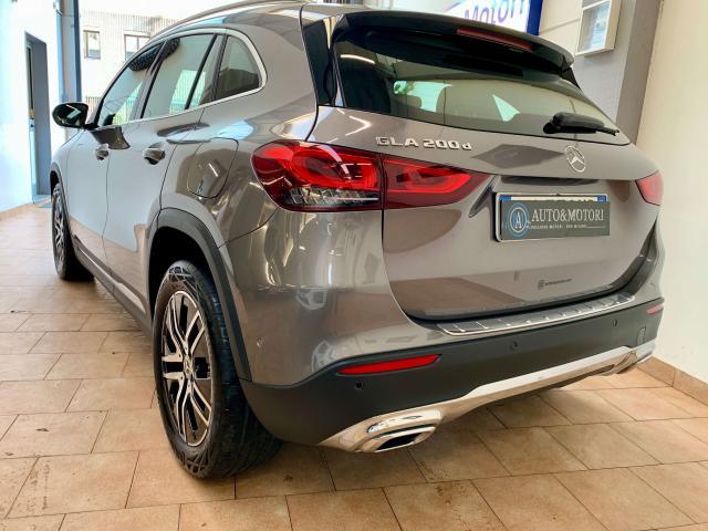 Mercedes-Benz GLA 200 GLA 200d Sport Plus auto
