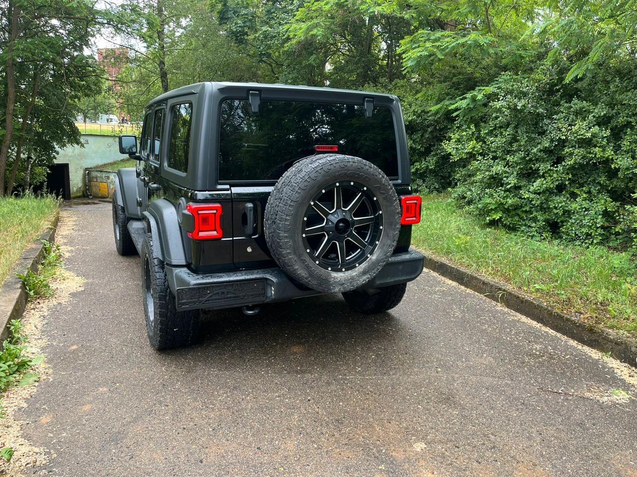 Jeep Wrangler Unlimited 2.0 Turbo SPORT