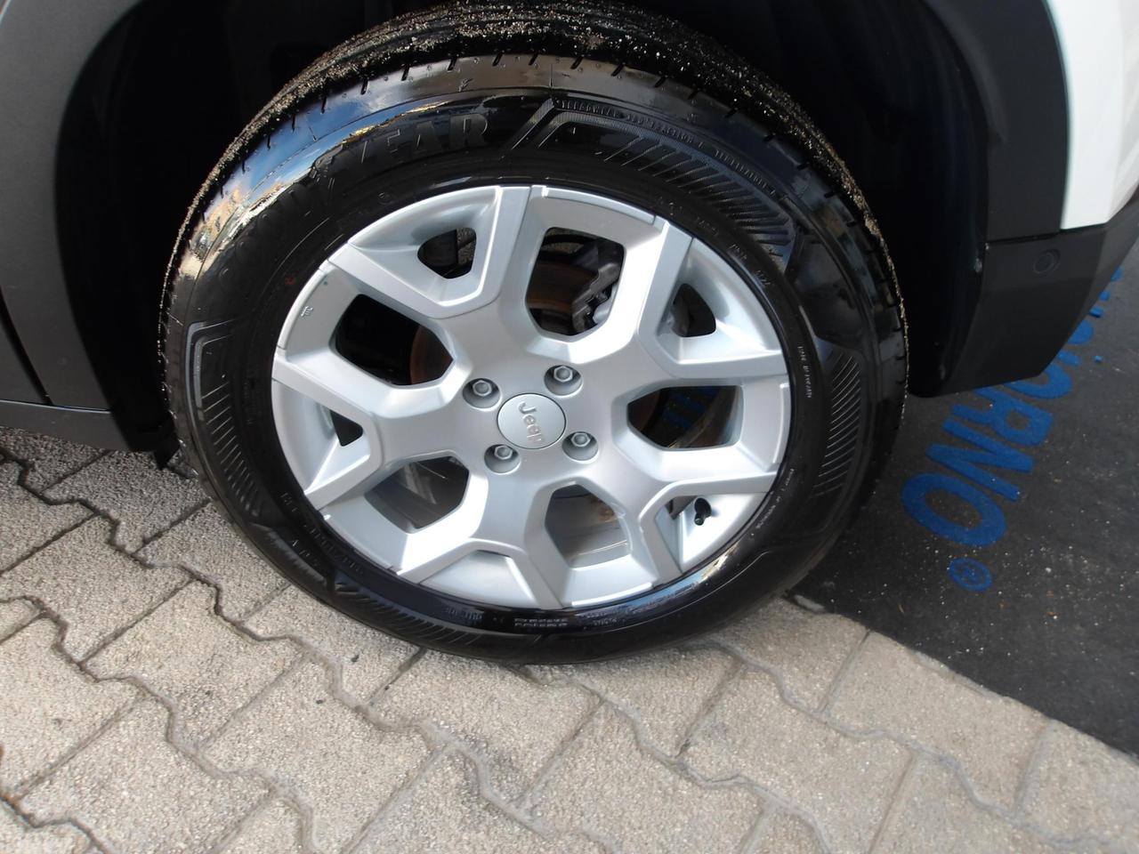 Jeep AVENGER 1.2 turbo Altitude 100cv