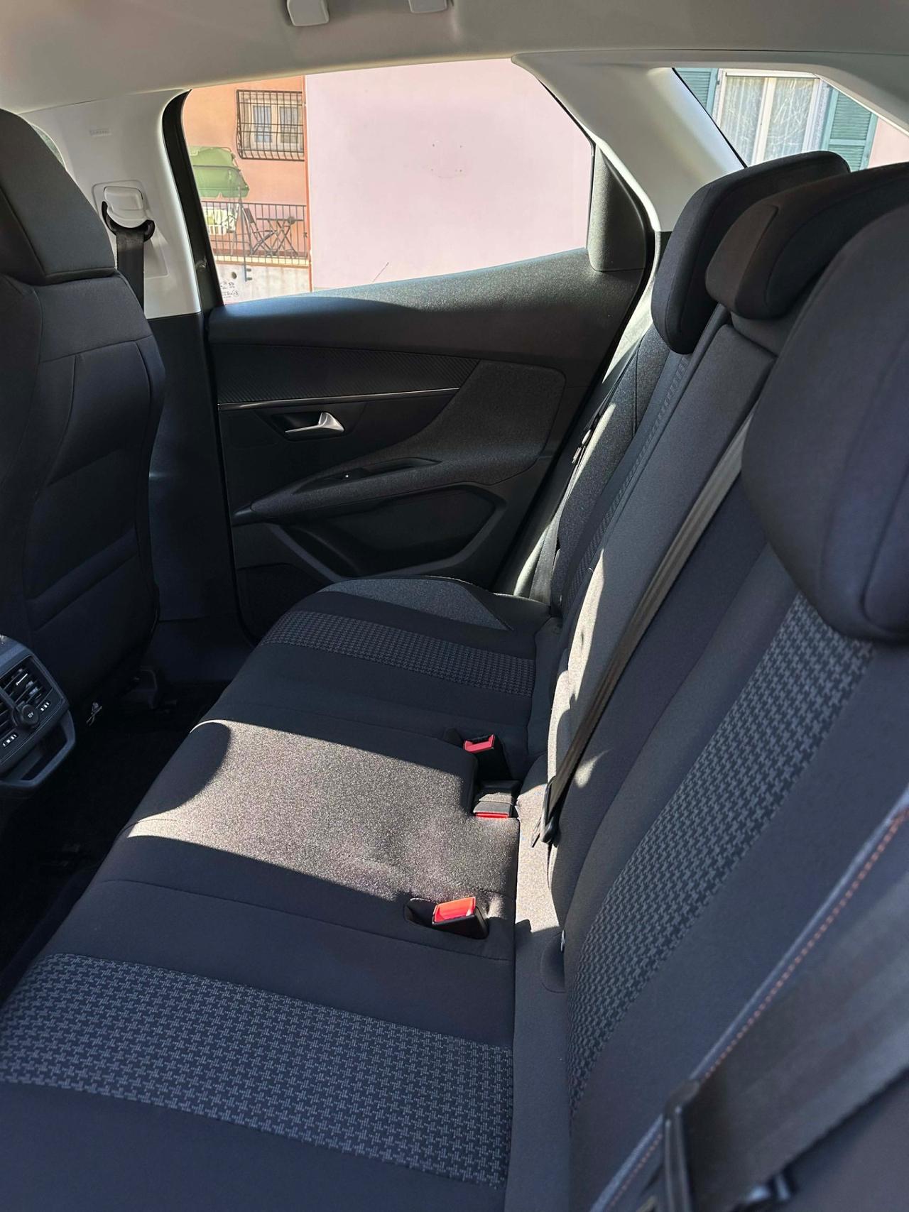 Peugeot 3008 BlueHDi 120 S&S EAT6 ALLURE FULLOPT