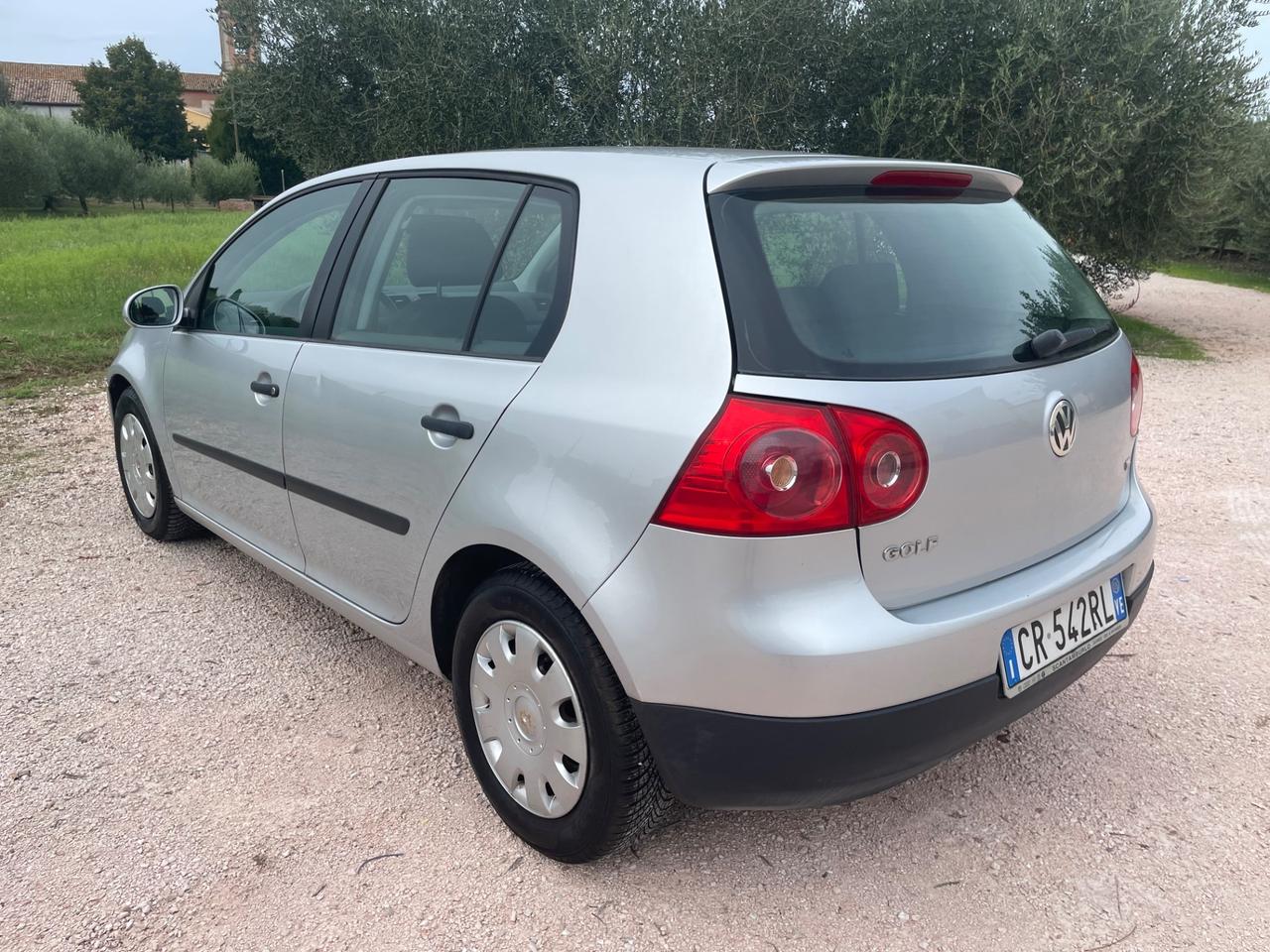 Volkswagen Golf 1.6 5p. Trendline