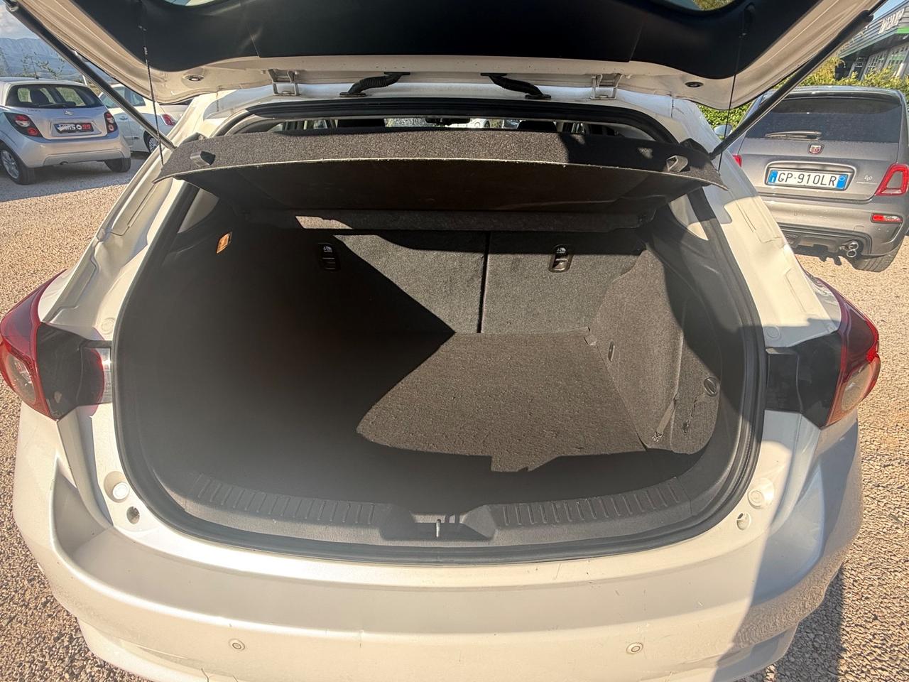 Mazda 3 Mazda3 1.5 Skyactiv-D Exceed