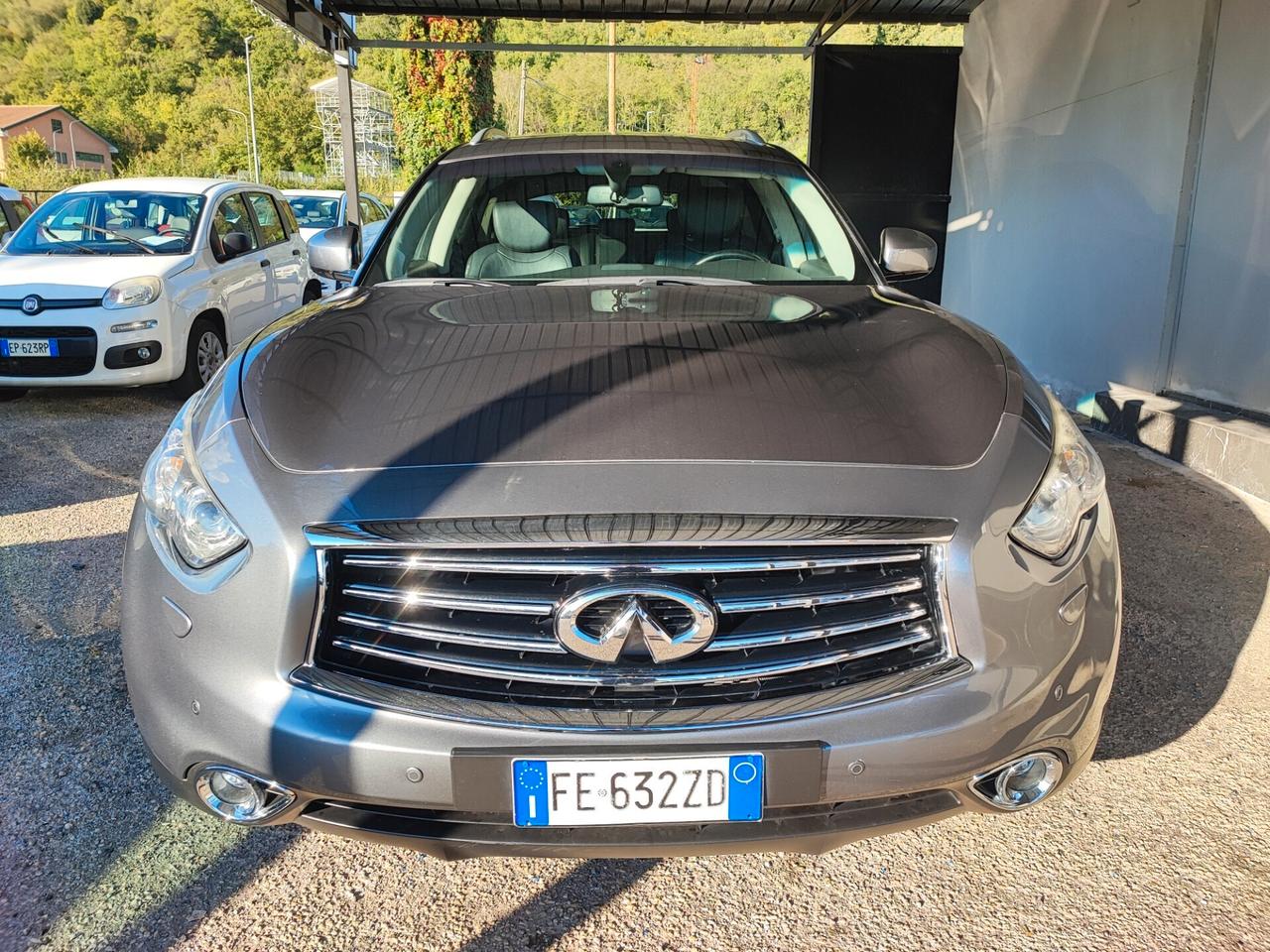 Infiniti QX70 3.0 diesel V6 AT Ultimate