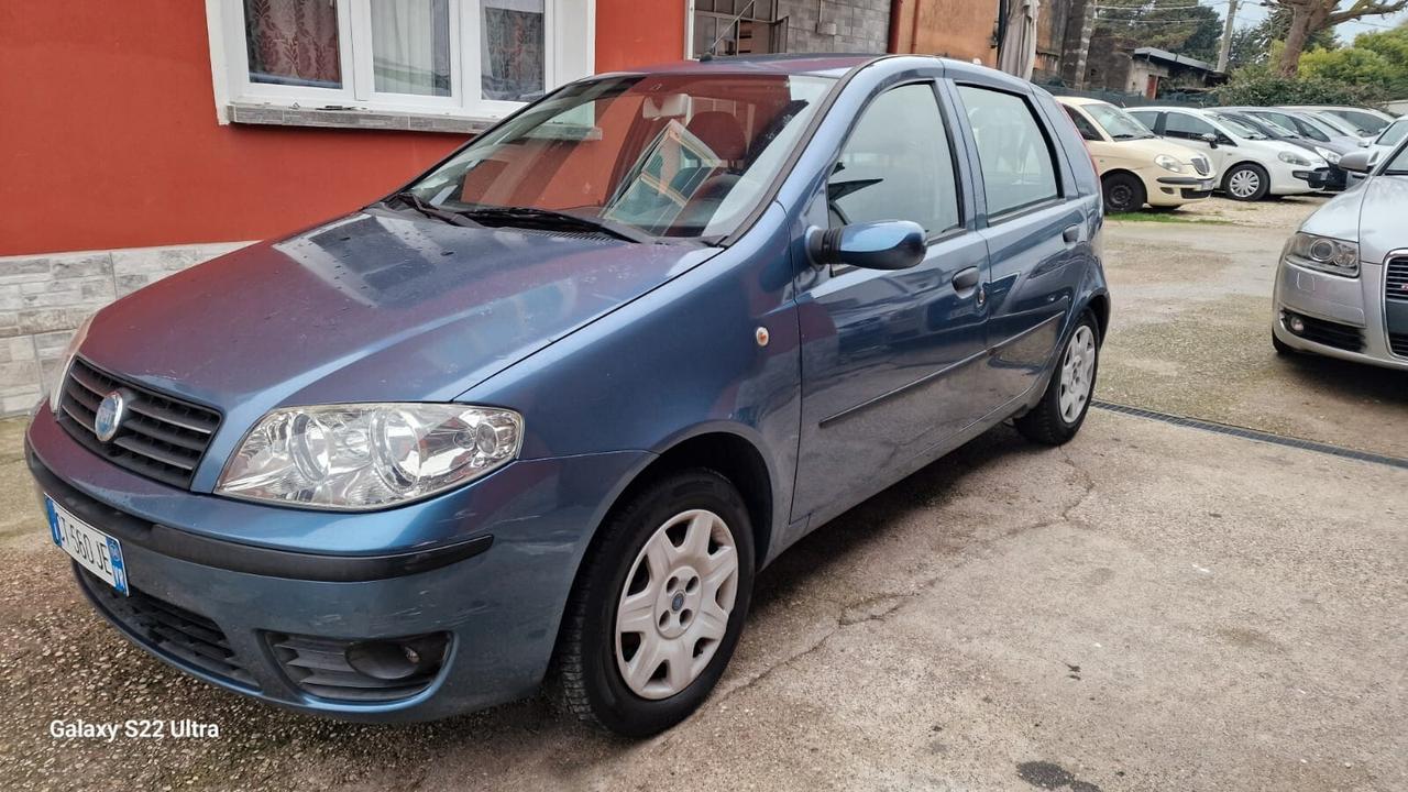 Fiat Punto 1.2 5 porte Actual gpl valido neopatentati