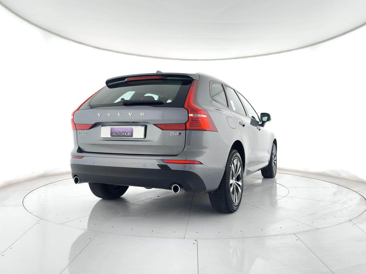 VOLVO XC60 2.0 b4 Momentum Pro awd auto CAMERA+APP CONNECT