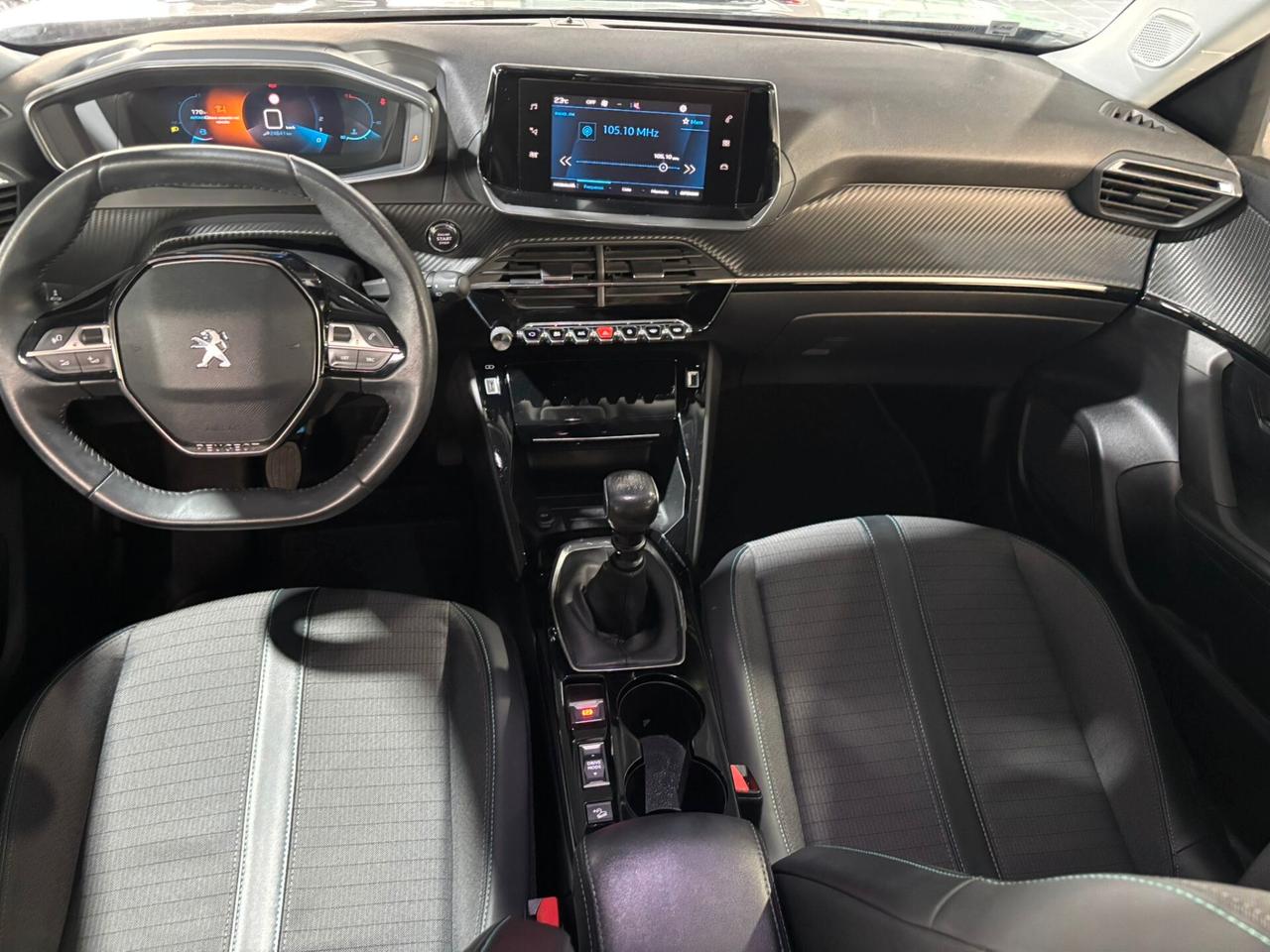 Peugeot 2008 PureTech 100 S&S Allure Pack