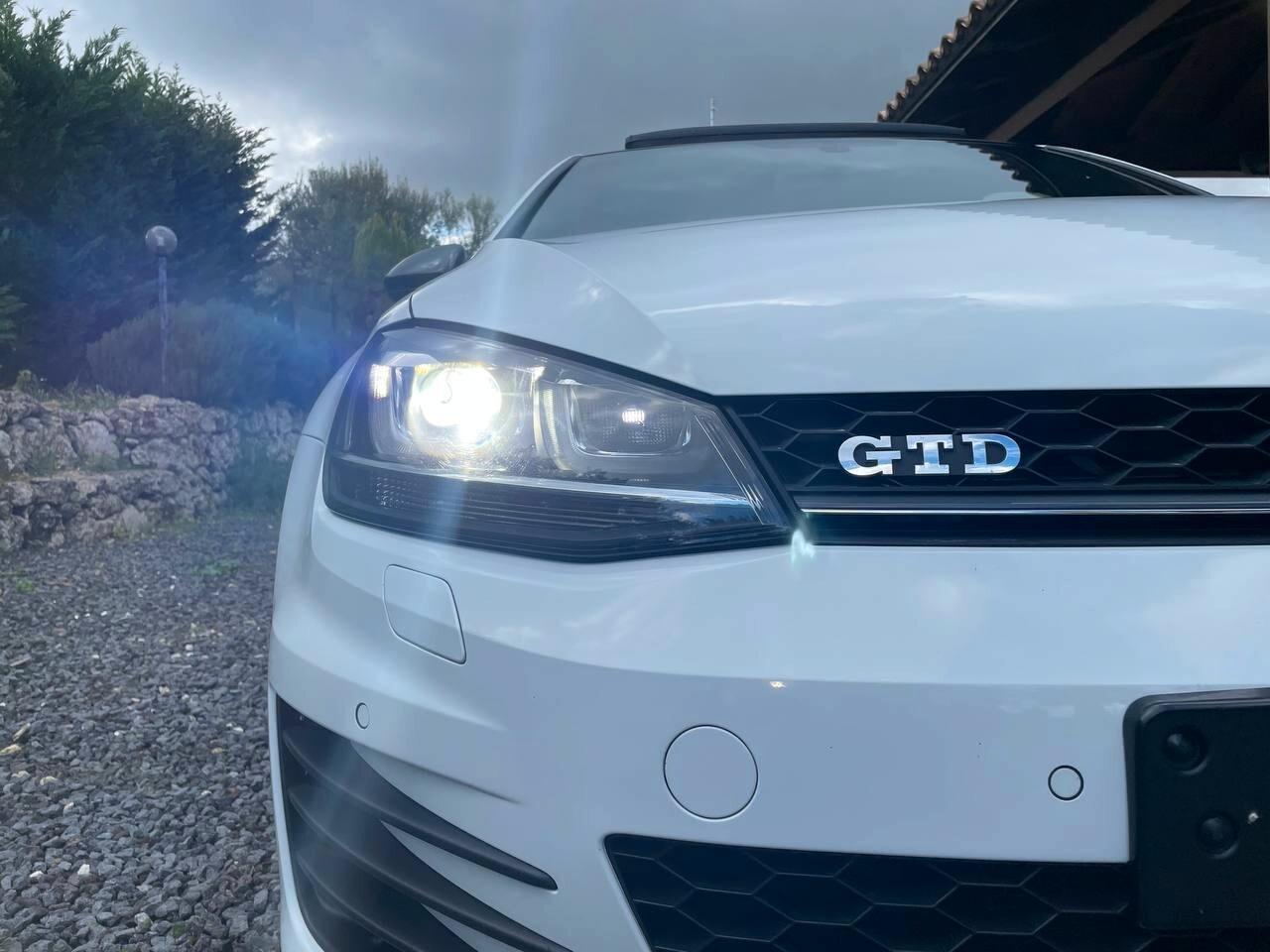 Volkswagen Golf GTD 2.0 TDI DSG TETTO PANORAMICO APRIBILE