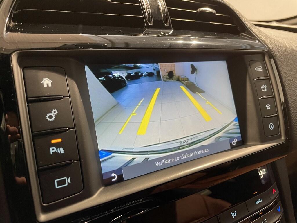 Jaguar F-Pace Pure awd 180cv auto - IVA ESPOSTA - SOLO COMMERCIANTI