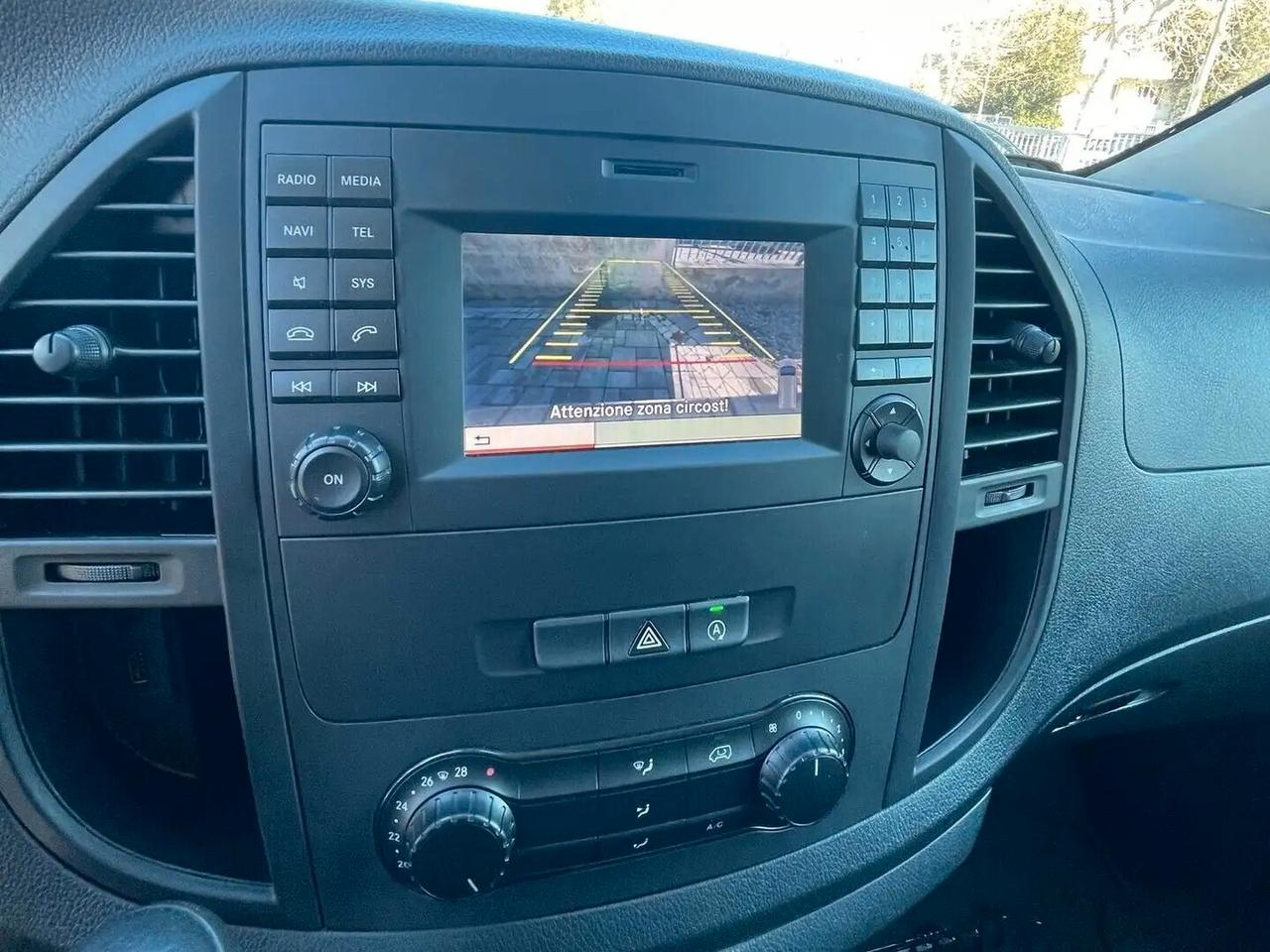 Mercedes Benz Vito Kasten 114 CDI _ Extralang