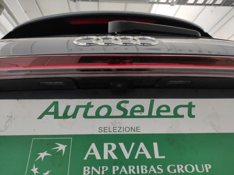 AUDI Q4 e-tron - Q4 40 e-tron S line edition