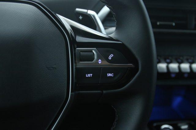PEUGEOT 3008 Hybrid 225 e-EAT8 Allure Pack
