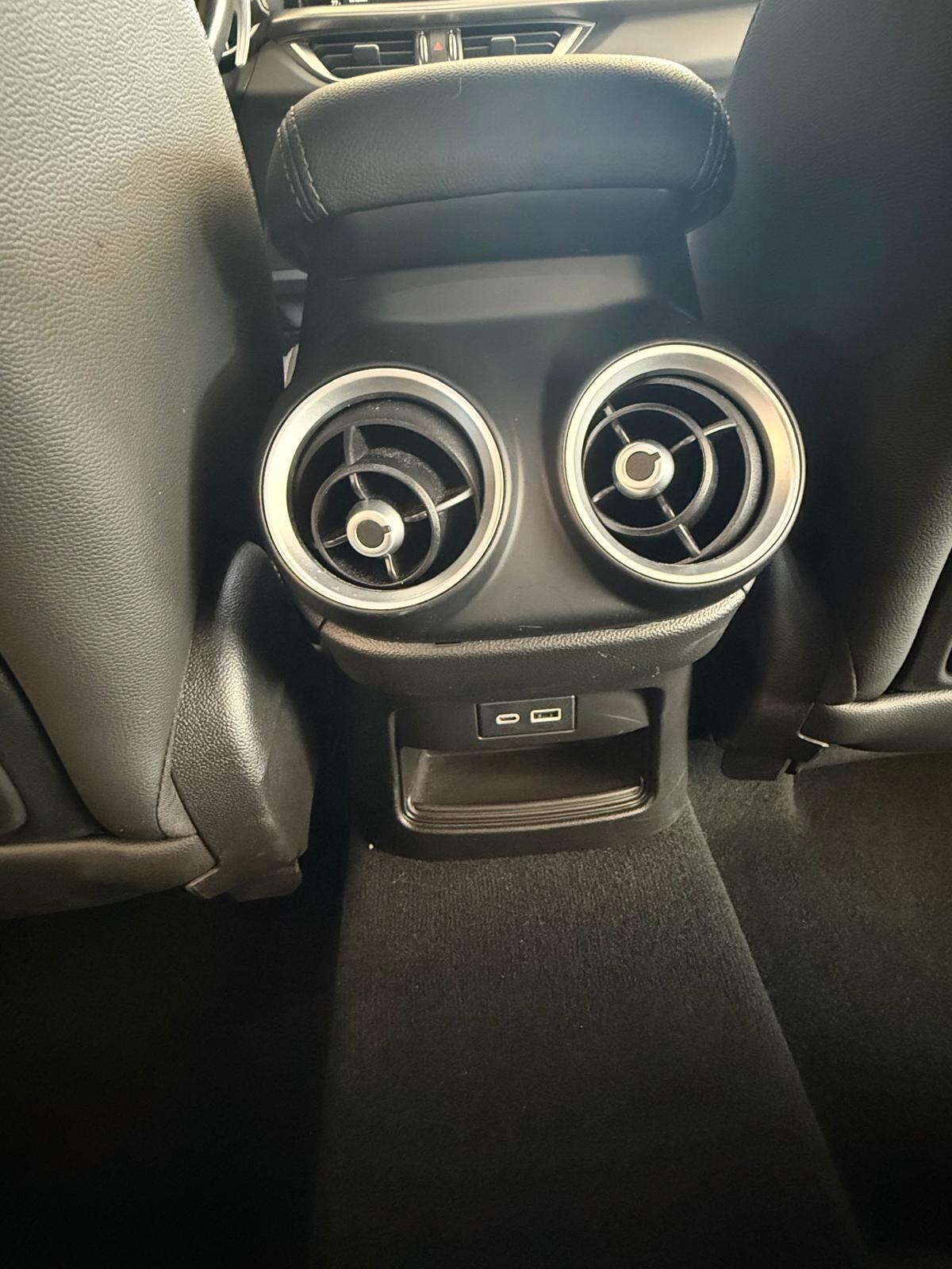 Alfa Romeo Stelvio 2.2c.c 210 CV AT8 Q4 Veloce