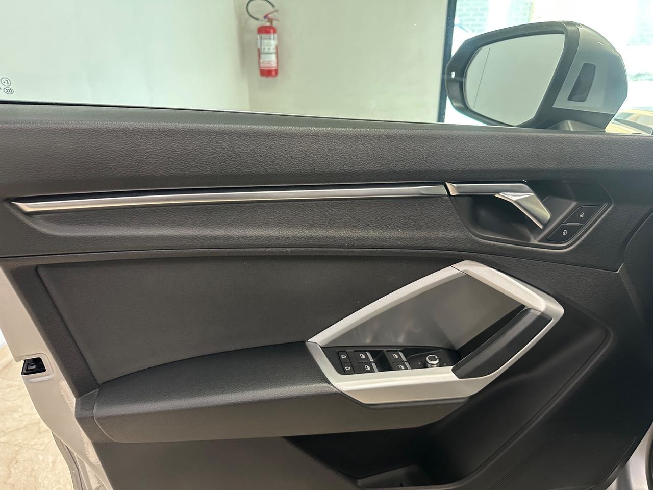 Audi Q3 35 TDI S tronic Business Advanced