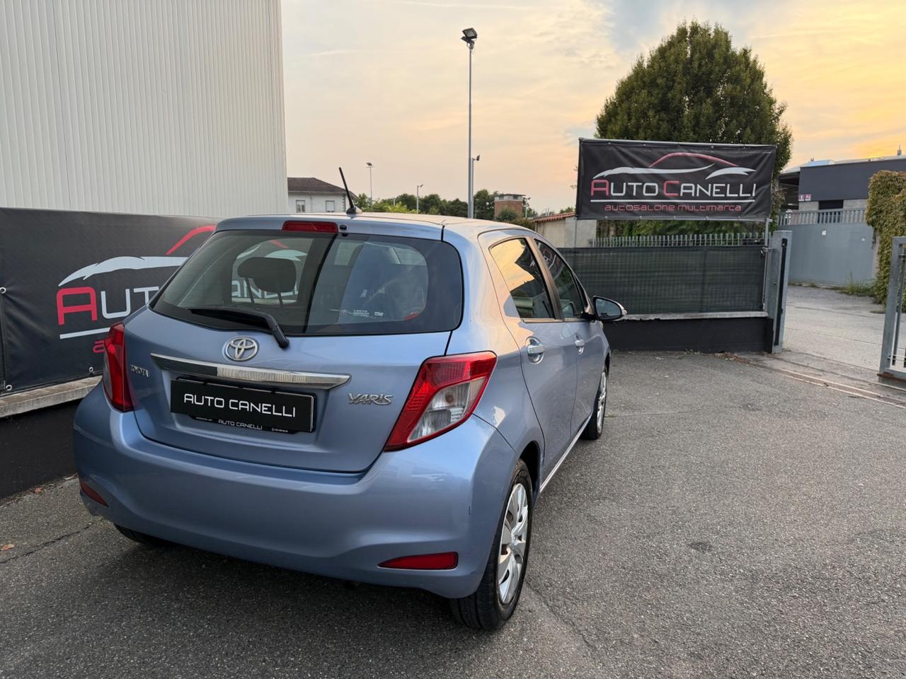 Toyota Yaris 1.0 5 porte Active NO BOLLO OCCASIONE NEOPATENTATI