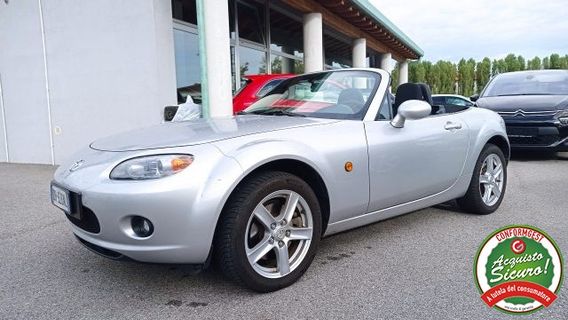 MAZDA MX-5 Roadster 1.8L Fire