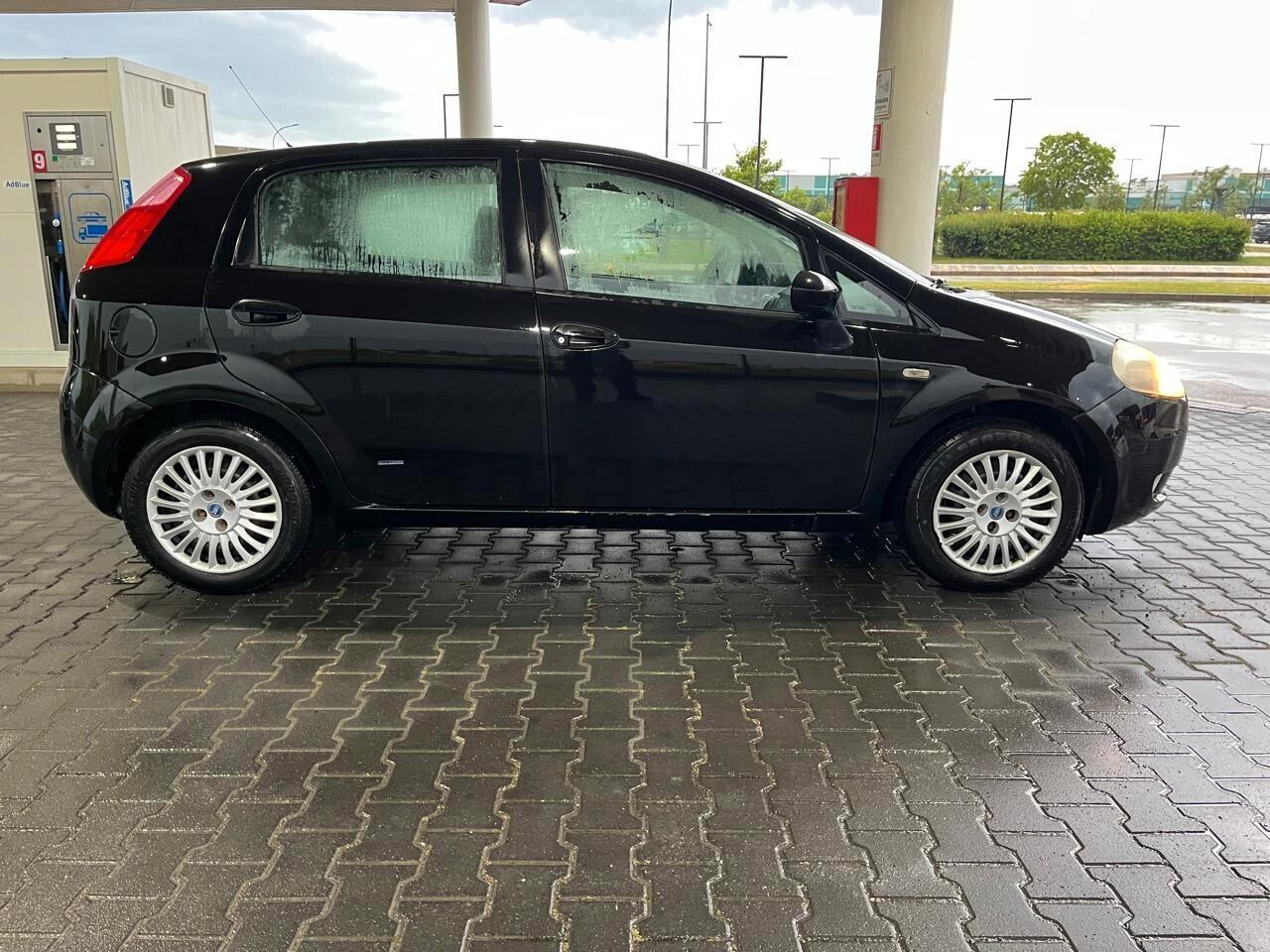 Fiat Grande Punto 1.2 5 porte Dynamic neopatentai