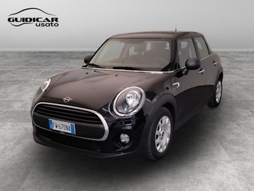 MINI Mini IV F55 2018 5p - Mini 5p 1.5 One Baker Street 75cv