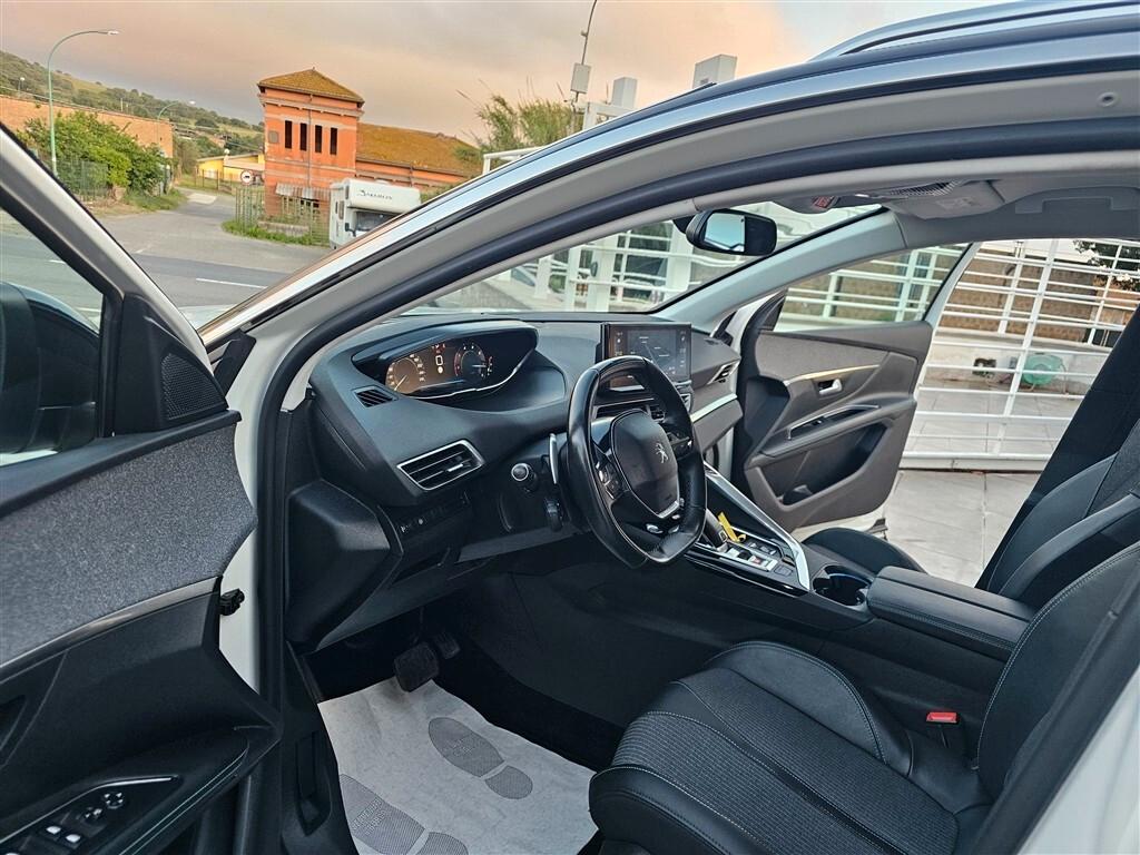 PEUGEOT 3008 BlueHDI 130 EAT8 S&S Allure Pack Aziendale Iva Deducibile
