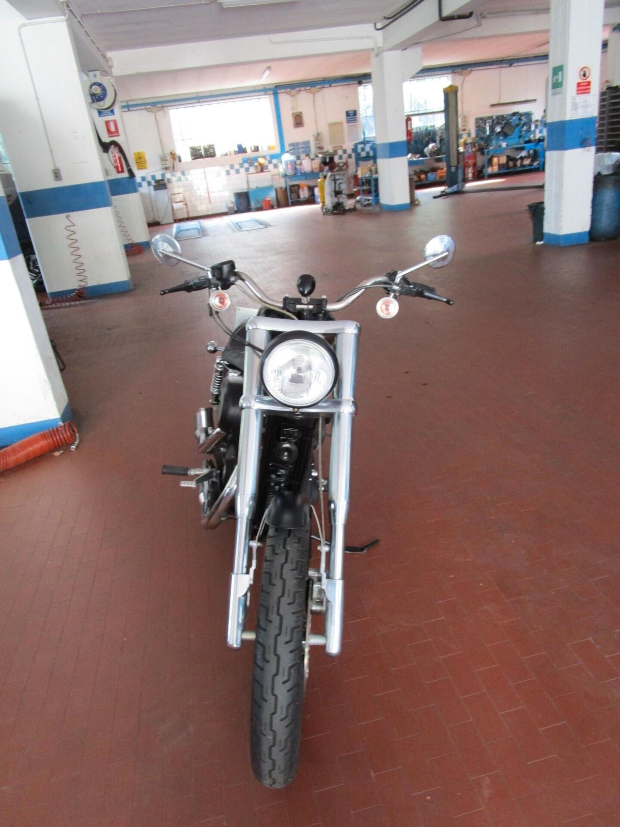 Harley-davidson 883 Sportster Custom