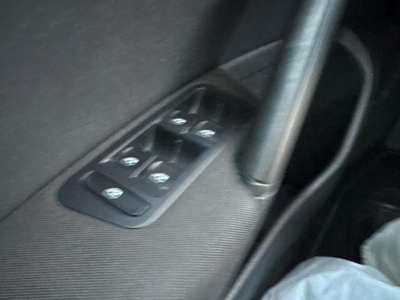 Volkswagen GOLF 5p 1.6 tdi Trendline 90cv OK NEOPATENTATI