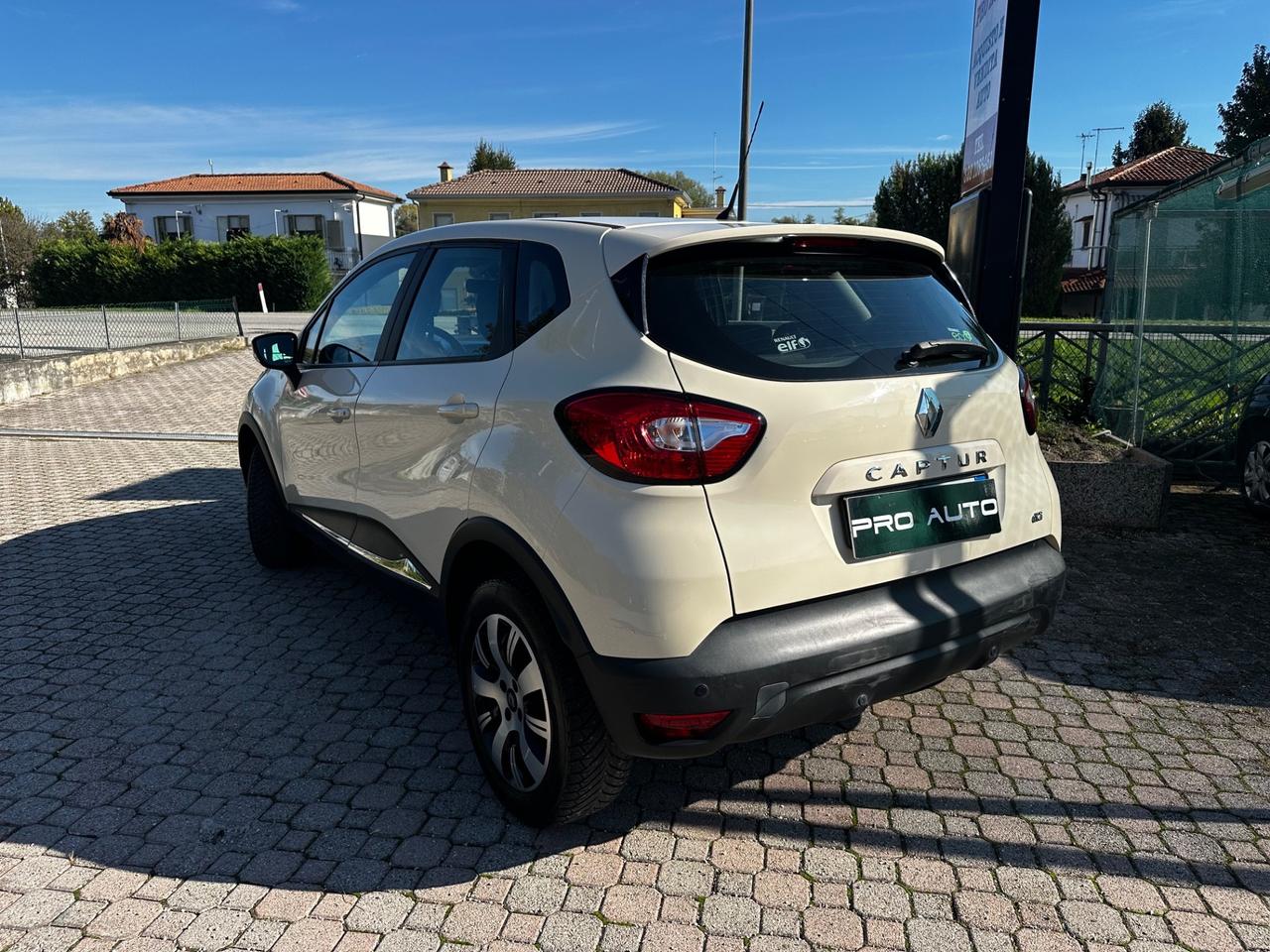 Renault Captur dCi 8V 90 CV Start&Stop Energy Iconic