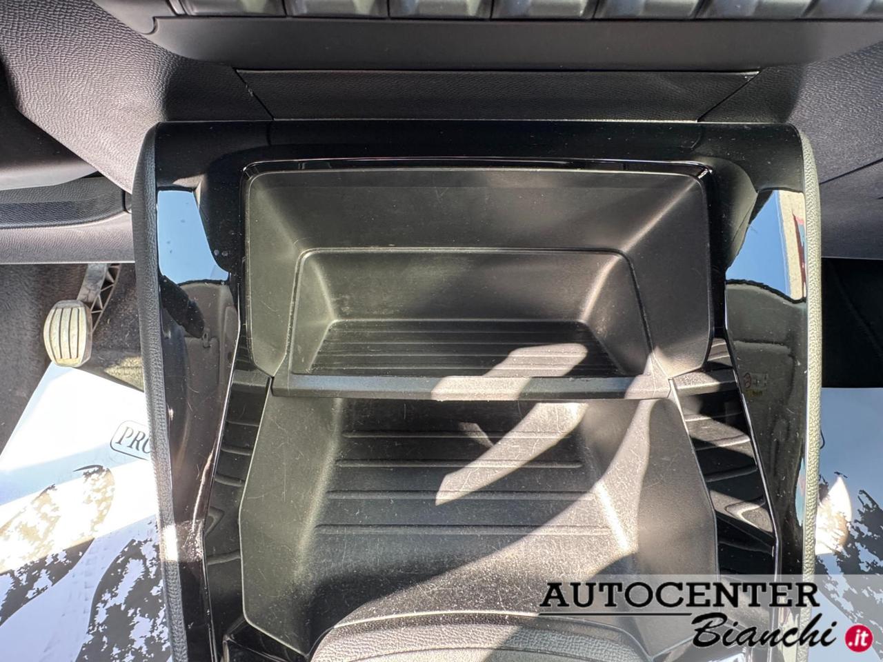 Peugeot 208 5 Porte 1.5 bluehdi Like s&s 100cv