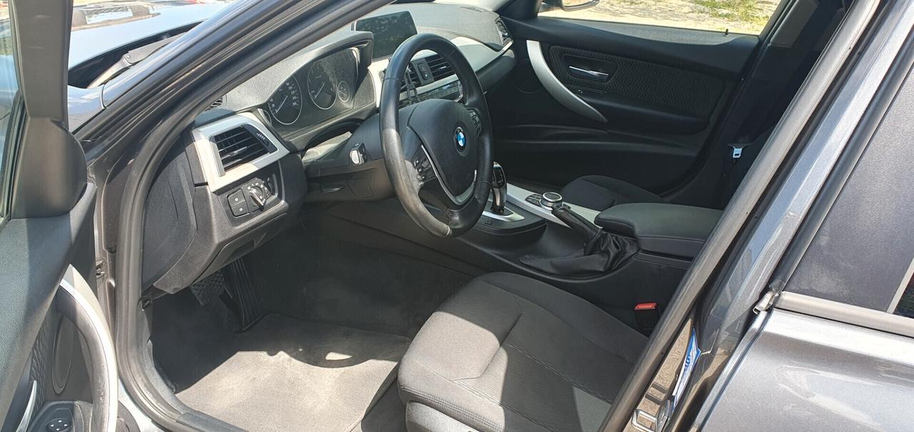 Bmw 320d Efficient Dynamics Touring Business Advantage aut.