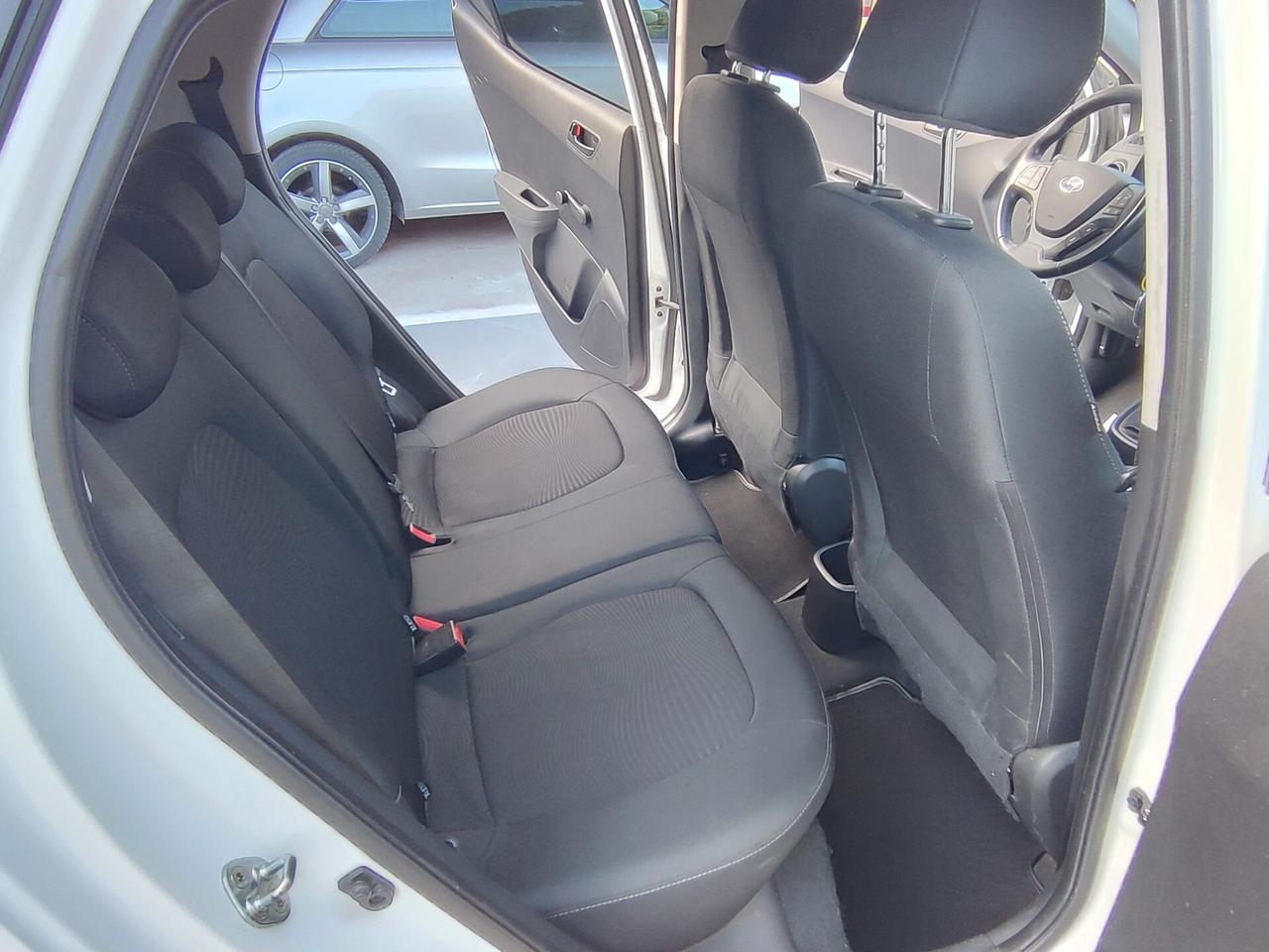 Hyundai i10 1.0 BENZINA E GPL DI SERIE Connectline