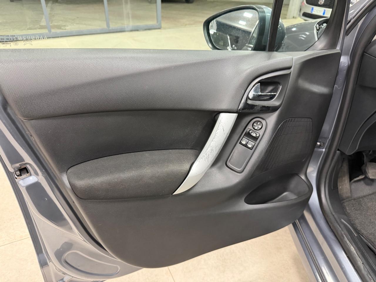 Citroen C3 1.4 HDi 70 Attraction 2011