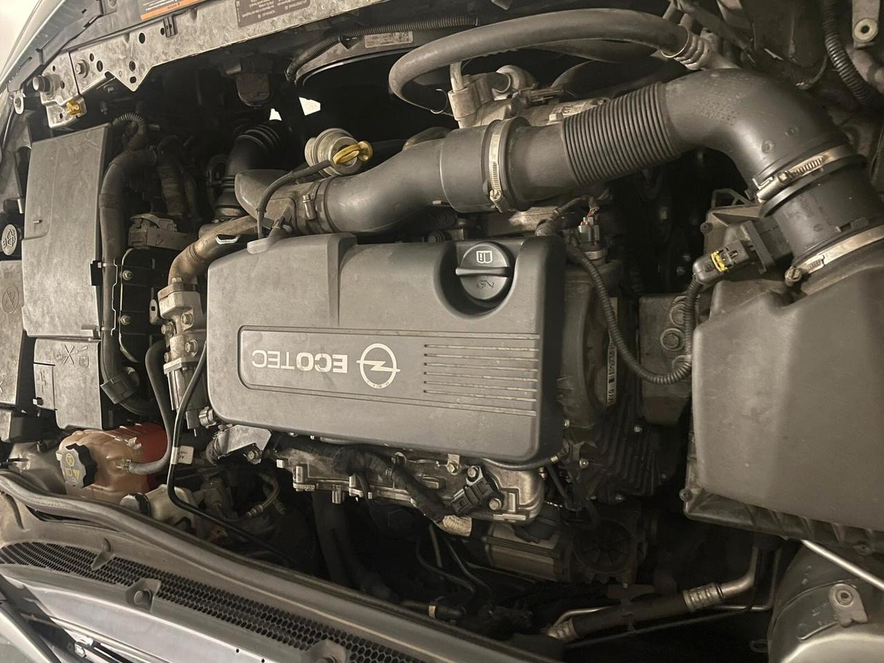 Opel Astra 1.7 CDTI 110CV 5 porte Cosmo