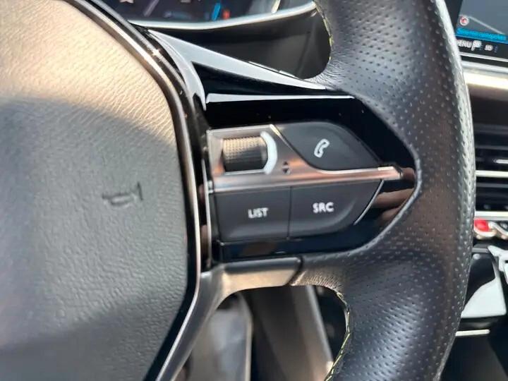 Peugeot 2008 PureTech 130 S&S EAT8 GT Pack
