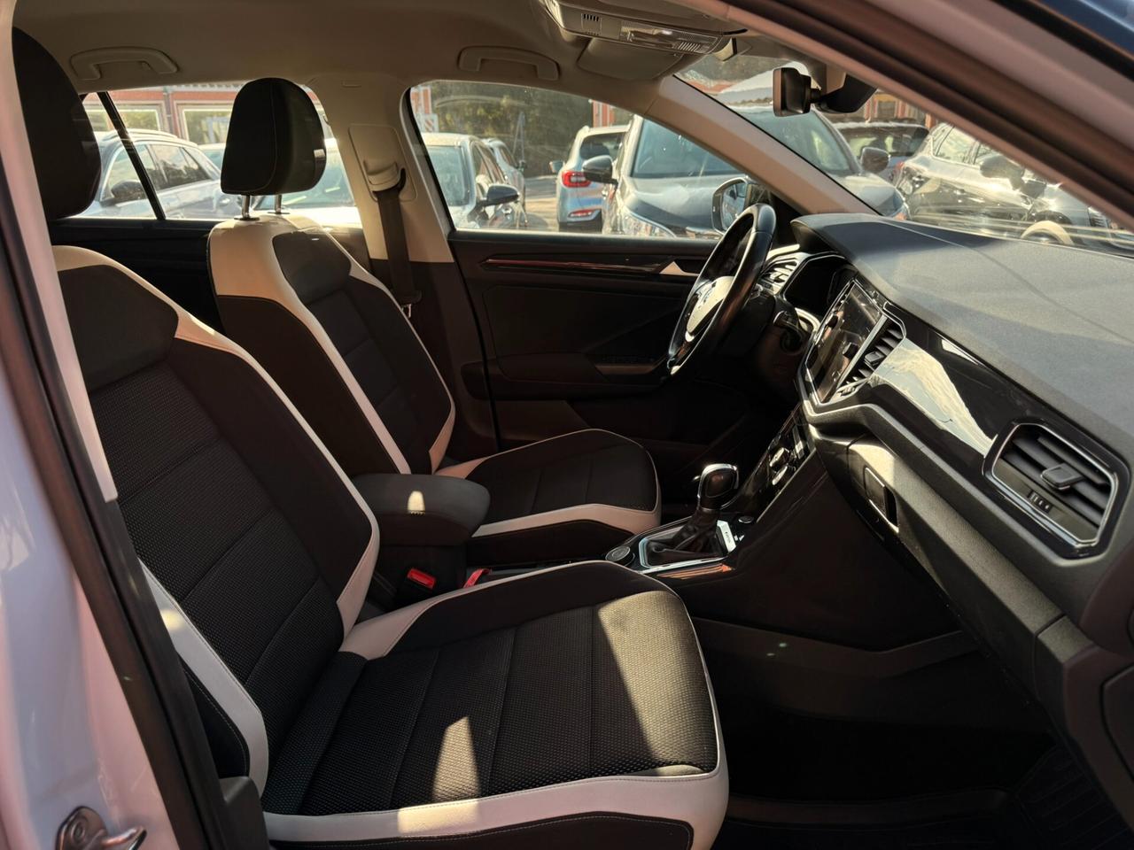 Volkswagen T-Roc 2.0 TDI 150CV DSG 4MOTION Advanced - 2018