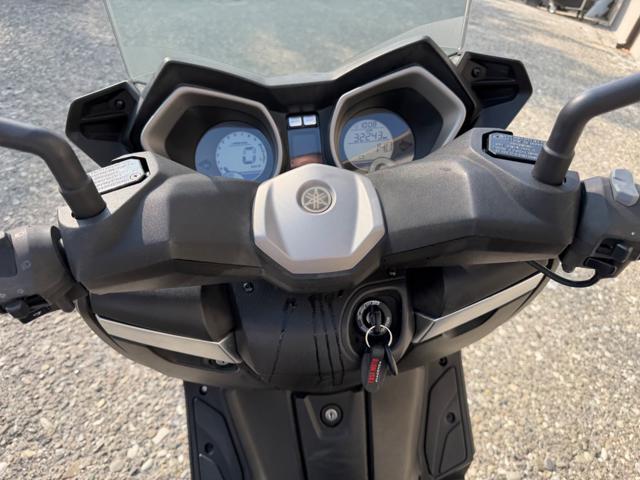YAMAHA X-Max 125 X MAX 125cc CON BAULETTO solo 35000 KM