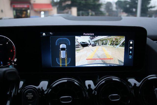 MERCEDES-BENZ GLA 200 d Automatic Business