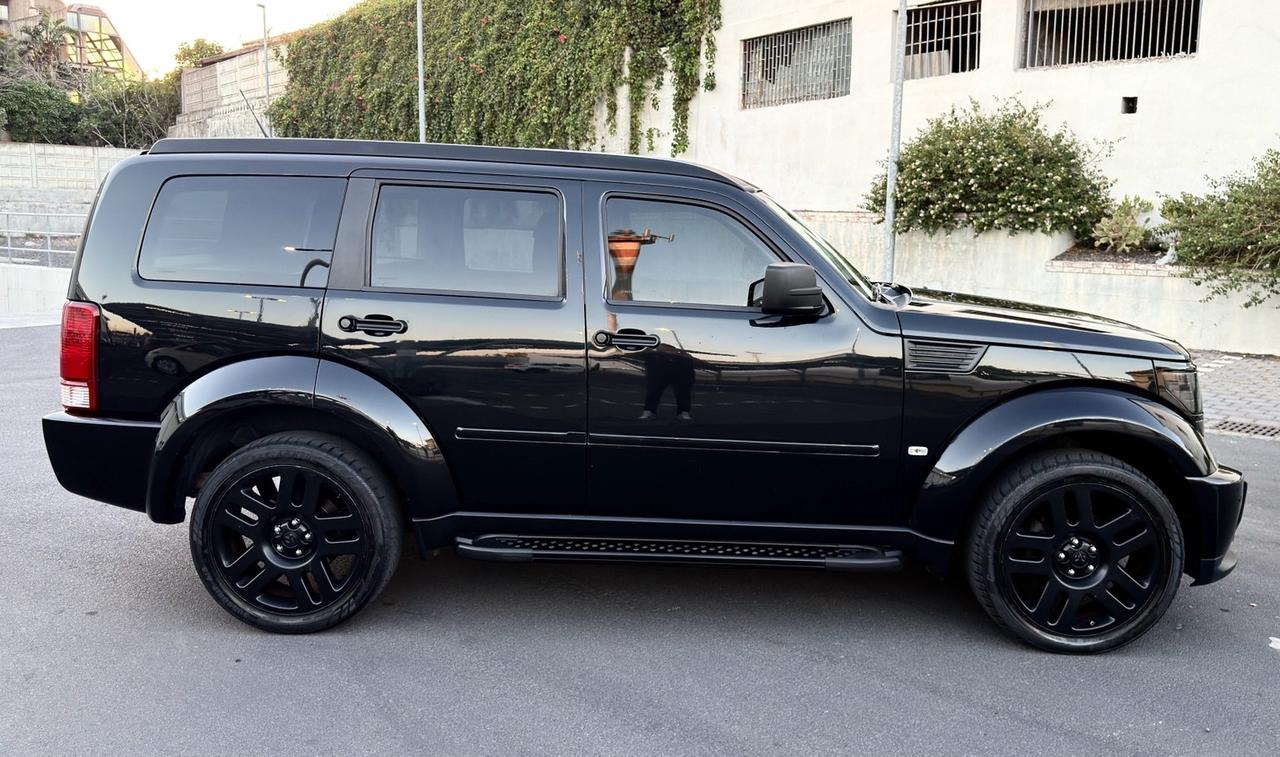 Dodge Nitro 2.8 CRD SXT 4WD BLACK Edition unica