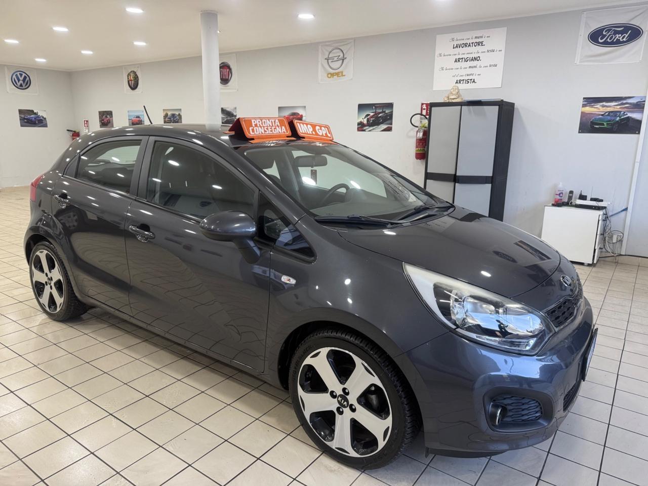 Kia Rio 1.2 gpl 2015 Full optional