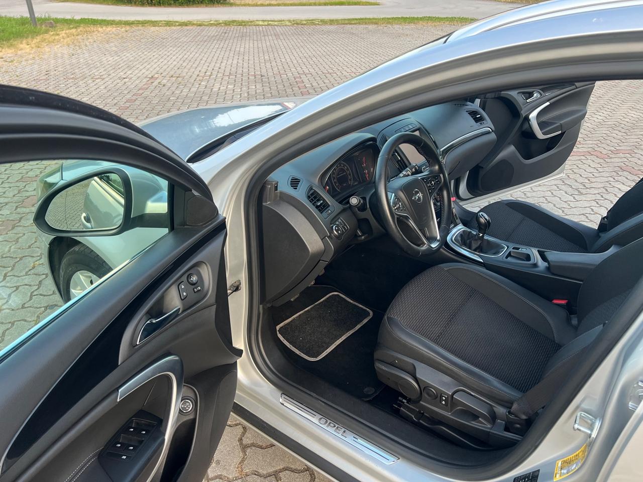 Opel Insignia 2.0 CDTI 140CV Ecopower 104gr. Sports Tourer Cosmo Business