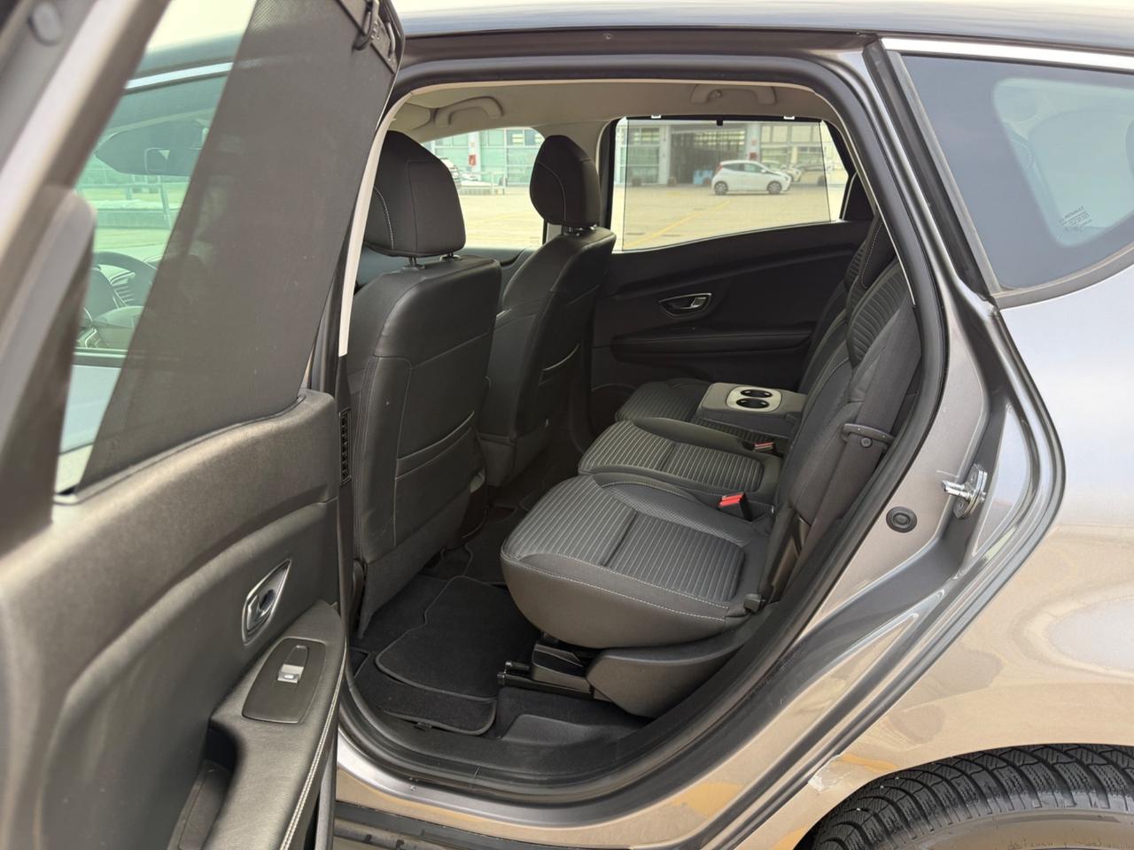 Renault Scenic 1.5 dCi 8V 110 CV NEOPATENTATI